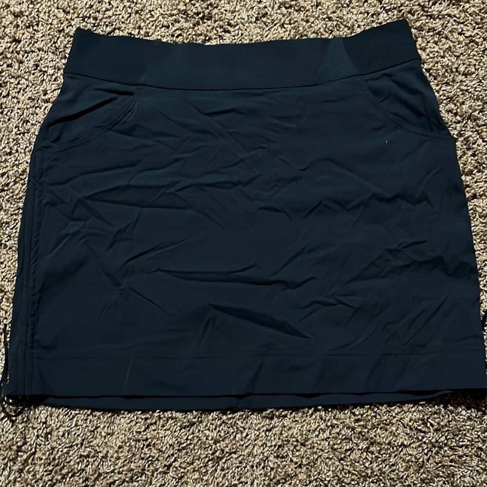 Columbia | Anytime Casual City Black Skort Large - Picture 2 of 4